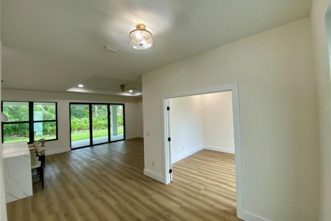 Villa ou maison à vendre à North Port, Floride: 3 chambres, 162.02 m2 № 2414110 - photo 4