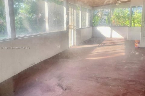 Casa en venta en Hollywood, Florida, 3 dormitorios, 160.35 m2 № 1973200 - foto 10