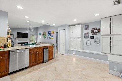 Villa ou maison à vendre à Tampa, Floride: 4 chambres, 176.42 m2 № 1910219 - photo 18