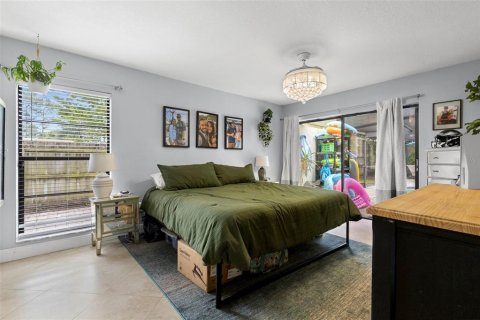 Villa ou maison à vendre à Tampa, Floride: 4 chambres, 176.42 m2 № 1910219 - photo 24