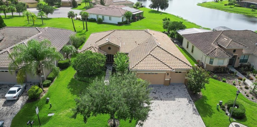 Villa ou maison à Kissimmee, Floride 3 chambres, 239.69 m2 № 1751000