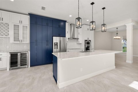 House in Kissimmee, Florida 4 bedrooms, 179.77 sq.m. № 1792078 - photo 7