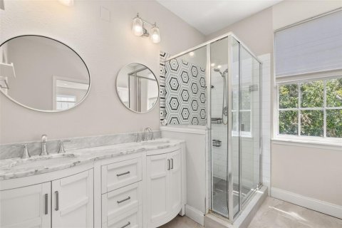 House in Kissimmee, Florida 4 bedrooms, 179.77 sq.m. № 1792078 - photo 27