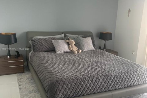 Copropriété à louer à Miami, Floride: 2 chambres, 121.98 m2 № 2001252 - photo 10