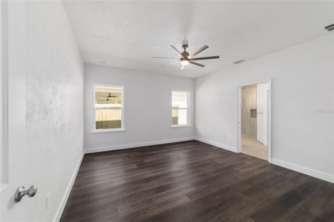 House in Gainesville, Florida 3 bedrooms, 159.05 sq.m. № 1880917 - photo 18