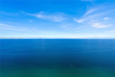 Condo in Sunny Isles Beach, Florida, 6 bedrooms № 2089017 - photo 19