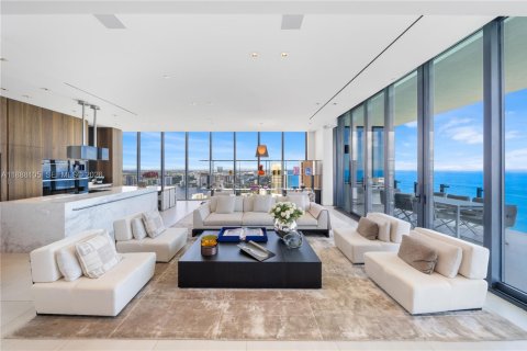 Condo in Sunny Isles Beach, Florida, 6 bedrooms № 2089017 - photo 2