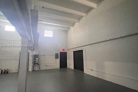 Commercial property in Miami, Florida № 1763337 - photo 25