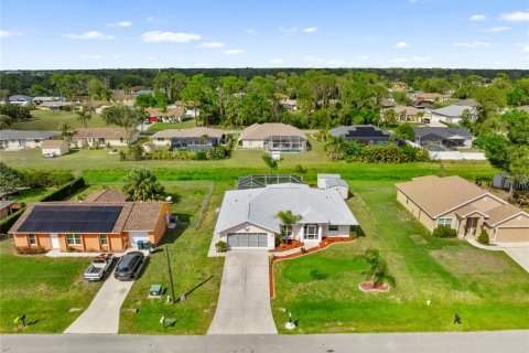 House in North Port, Florida 3 bedrooms, 148.55 sq.m. № 1719678 - photo 30