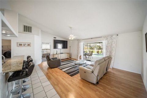 House in North Port, Florida 3 bedrooms, 148.55 sq.m. № 1719678 - photo 5