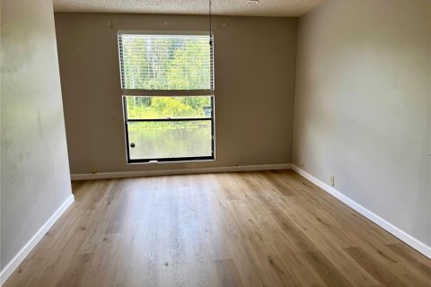 Adosado en alquiler en Tampa, Florida, 3 dormitorios, 131.64 m2 № 1905742 - foto 11