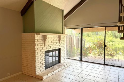 Adosado en alquiler en Tampa, Florida, 3 dormitorios, 131.64 m2 № 1905742 - foto 2