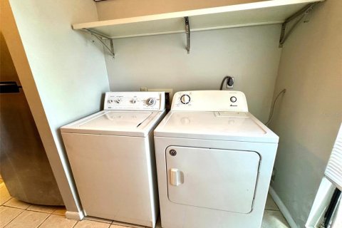 Adosado en alquiler en Tampa, Florida, 3 dormitorios, 131.64 m2 № 1905742 - foto 8