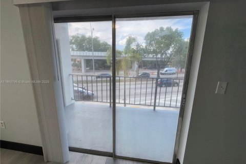 Appartement à louer à Miami, Floride: 2 chambres, 69.68 m2 № 1895700 - photo 17