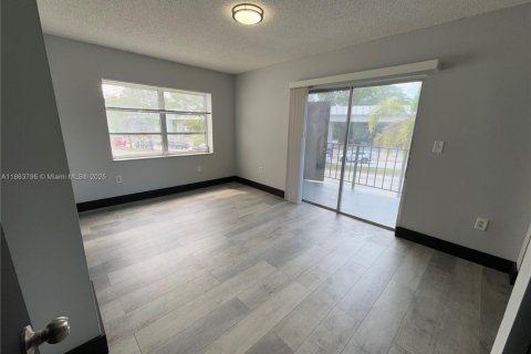 Appartement à louer à Miami, Floride: 2 chambres, 69.68 m2 № 1895700 - photo 14