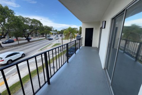 Appartement à louer à Miami, Floride: 2 chambres, 69.68 m2 № 1895700 - photo 22