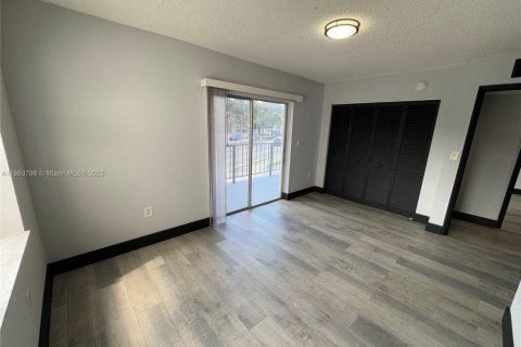 Appartement à louer à Miami, Floride: 2 chambres, 69.68 m2 № 1895700 - photo 15