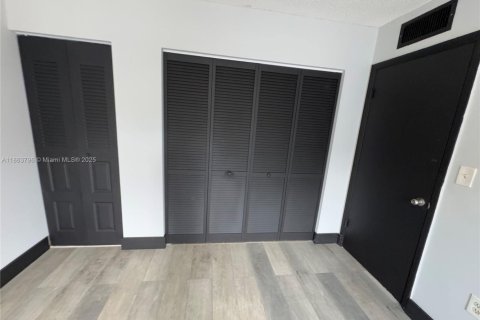 Appartement à louer à Miami, Floride: 2 chambres, 69.68 m2 № 1895700 - photo 28