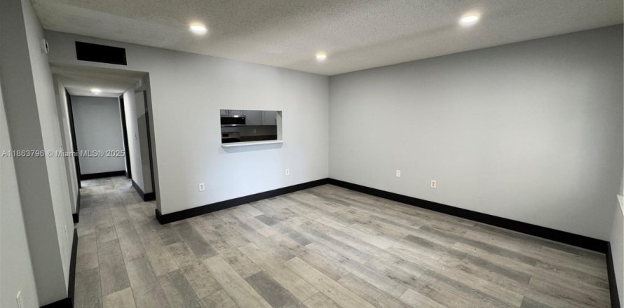 Appartement à Miami, Floride 2 chambres, 69.68 m2 № 1895700