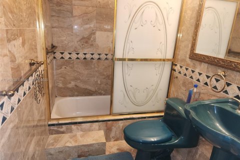 Copropriété à vendre à Sunrise, Floride: 1 chambre, 54.81 m2 № 1969833 - photo 11