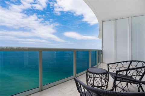Appartement à louer à Sunny Isles Beach, Floride: 3 chambres, 182.27 m2 № 2028929 - photo 25