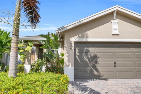 House in Florida City, Florida 3 bedrooms, 141.3 sq.m. № 1927984 - photo 3
