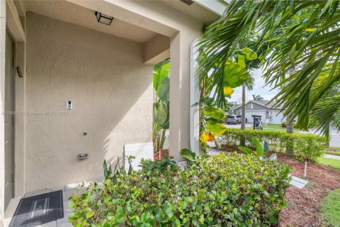 House in Florida City, Florida 3 bedrooms, 141.3 sq.m. № 1927984 - photo 6