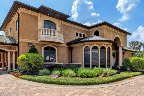 House in Dover, Florida 4 bedrooms, 657.75 sq.m. № 2236817