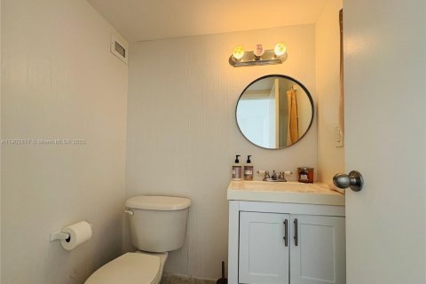 Condominio en alquiler en Sunny Isles Beach, Florida, 1 dormitorio, 71.26 m2 № 1954239 - foto 8