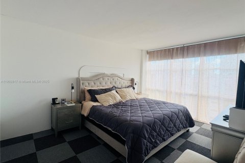 Condominio en alquiler en Sunny Isles Beach, Florida, 1 dormitorio, 71.26 m2 № 1954239 - foto 4