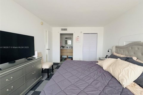 Condominio en alquiler en Sunny Isles Beach, Florida, 1 dormitorio, 71.26 m2 № 1954239 - foto 6