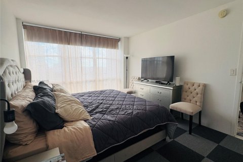 Condominio en alquiler en Sunny Isles Beach, Florida, 1 dormitorio, 71.26 m2 № 1954239 - foto 5