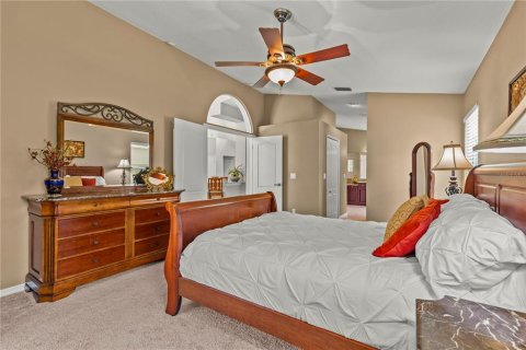 House in Tampa, Florida 4 bedrooms, 243.5 sq.m. № 2151976 - photo 22