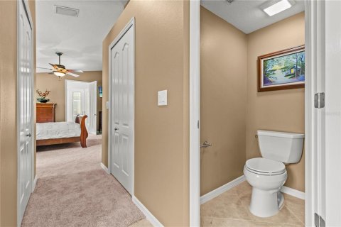 House in Tampa, Florida 4 bedrooms, 243.5 sq.m. № 2151976 - photo 19