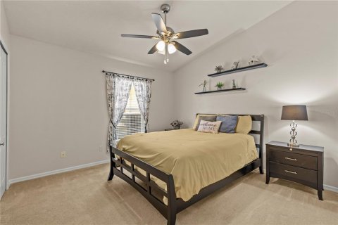 House in Tampa, Florida 4 bedrooms, 243.5 sq.m. № 2151976 - photo 29
