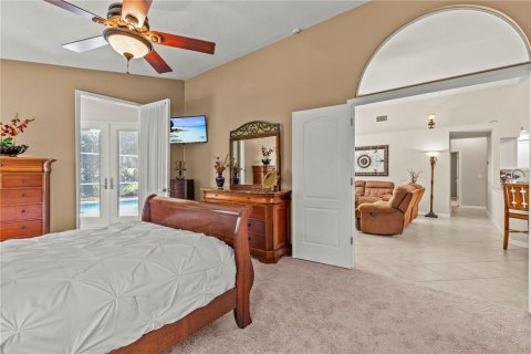 House in Tampa, Florida 4 bedrooms, 243.5 sq.m. № 2151976 - photo 21