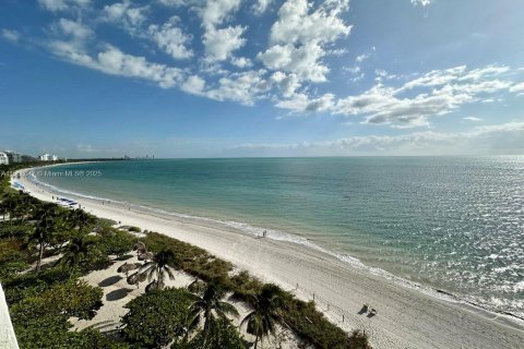 Condominio en alquiler en Key Biscayne, Florida, 3 dormitorios, 174.19 m2 № 1968038 - foto 8
