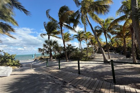 Снять в аренду кондоминиум в Ки-Бискейн, Флорида 3 спальни, 174.19м2, № 1968038 - фото 22