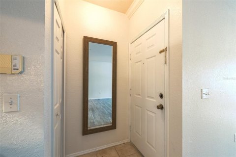 Condo in Tampa, Florida, 2 bedrooms  № 1759953 - photo 13
