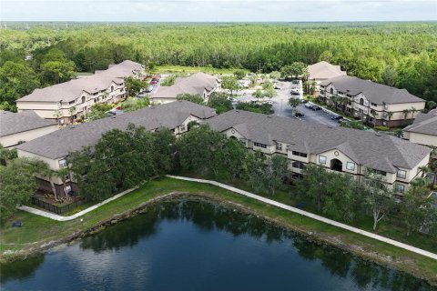 Condo in Tampa, Florida, 2 bedrooms  № 1759953 - photo 25