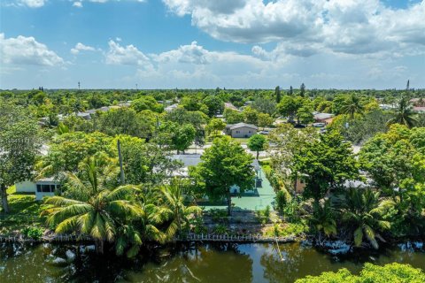 Villa ou maison à louer à Lauderhill, Floride: 3 chambres, 170.2 m2 № 1855310 - photo 29