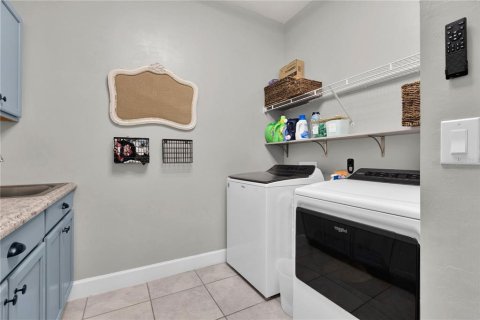 House in Punta Gorda, Florida 4 bedrooms, 266.63 sq.m. № 1847177 - photo 25