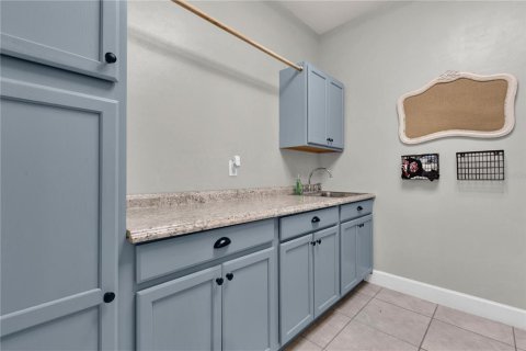 House in Punta Gorda, Florida 4 bedrooms, 266.63 sq.m. № 1847177 - photo 24