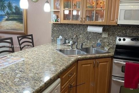 Copropriété à louer à Hollywood, Floride: 1 chambre, 78.69 m2 № 1860379 - photo 13