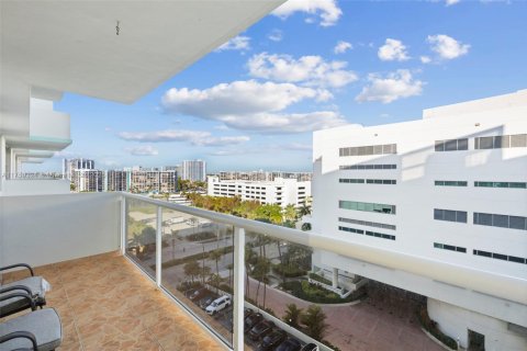 Copropriété à louer à Hollywood, Floride: 1 chambre, 78.69 m2 № 1860379 - photo 17