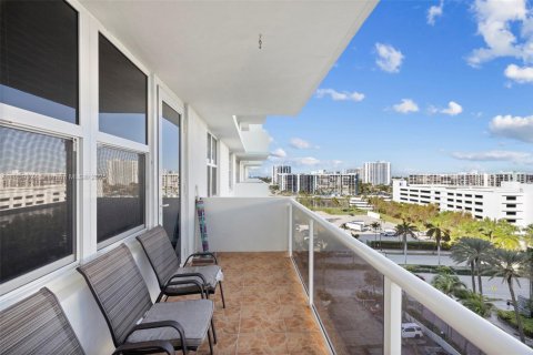 Copropriété à louer à Hollywood, Floride: 1 chambre, 78.69 m2 № 1860379 - photo 19