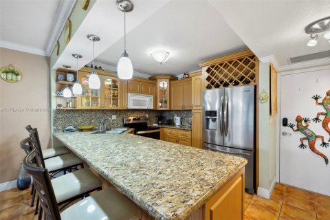 Copropriété à louer à Hollywood, Floride: 1 chambre, 78.69 m2 № 1860379 - photo 12