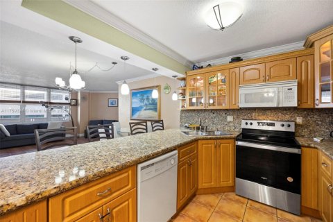 Copropriété à louer à Hollywood, Floride: 1 chambre, 78.69 m2 № 1860379 - photo 11