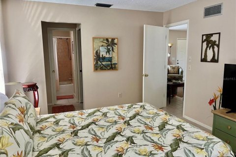 House in Englewood, Florida 2 bedrooms, 114.55 sq.m. № 1907173 - photo 9