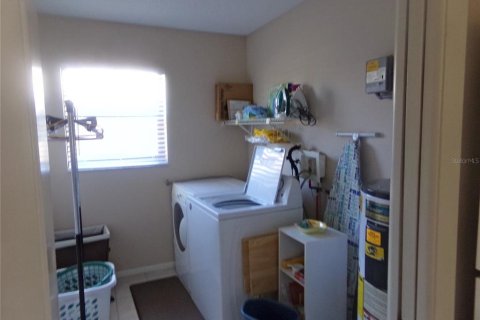 House in Englewood, Florida 2 bedrooms, 114.55 sq.m. № 1907173 - photo 17